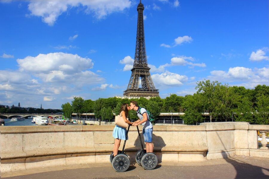 Paris: 1.5-Hour Segway Tour with River Cruise Ticket - Guides, languages, and the feel of the outing