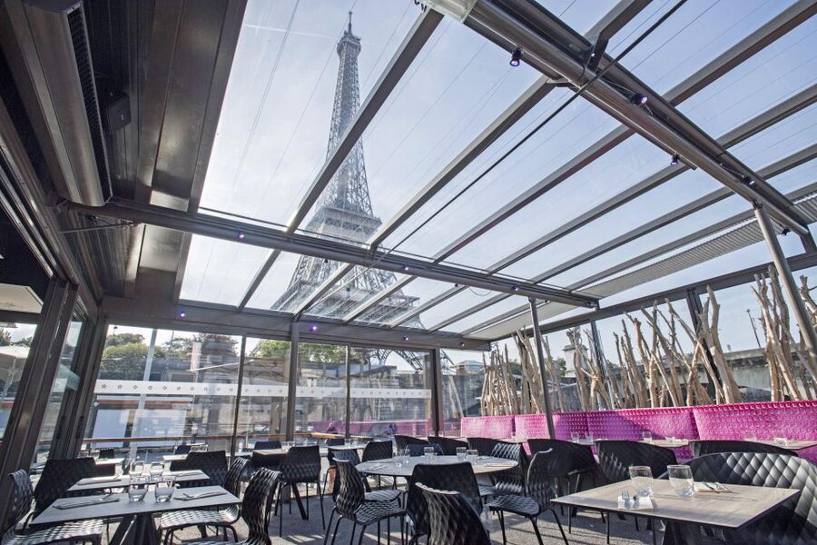 Paris: 1-Hour Sightseeing Cruise and 3-Course Bistro Dinner - Who should book this experience?