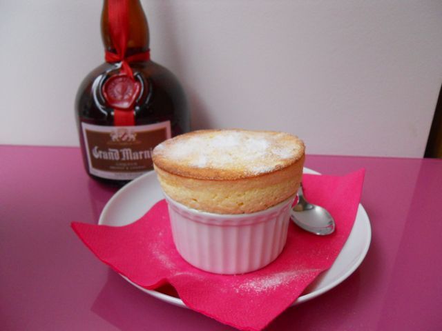 Paris: 2.5-Hour French Pastry Cooking Class - Why the small group matters