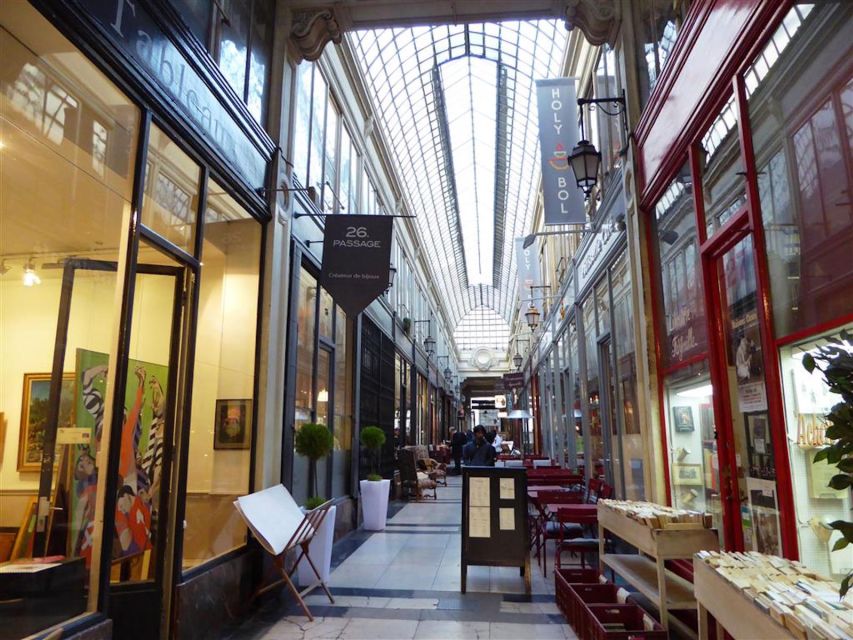 Paris: 2-Hour Passages Private City Tour in German - Passage des Panoramas and the larger city story