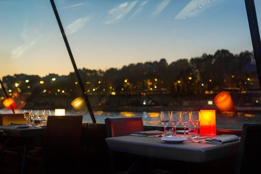 Paris: 3-Course-Dinner Cruise with Wine on the Seine River - Should you book this dinner cruise?