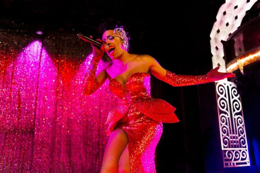 Paris: 3-Course Dinner & Show at Paradis Latin Cabaret - Why Paradis Latin feels different from a standard cabaret night
