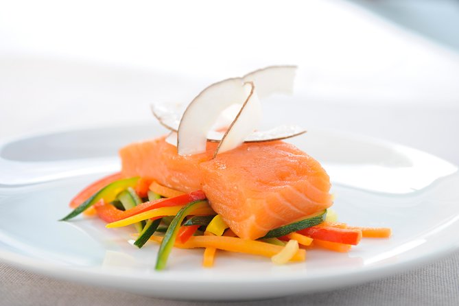 Paris 3-Course Gourmet Dinner and Sightseeing Seine River Cruise - The Seine opens the sightseeing program