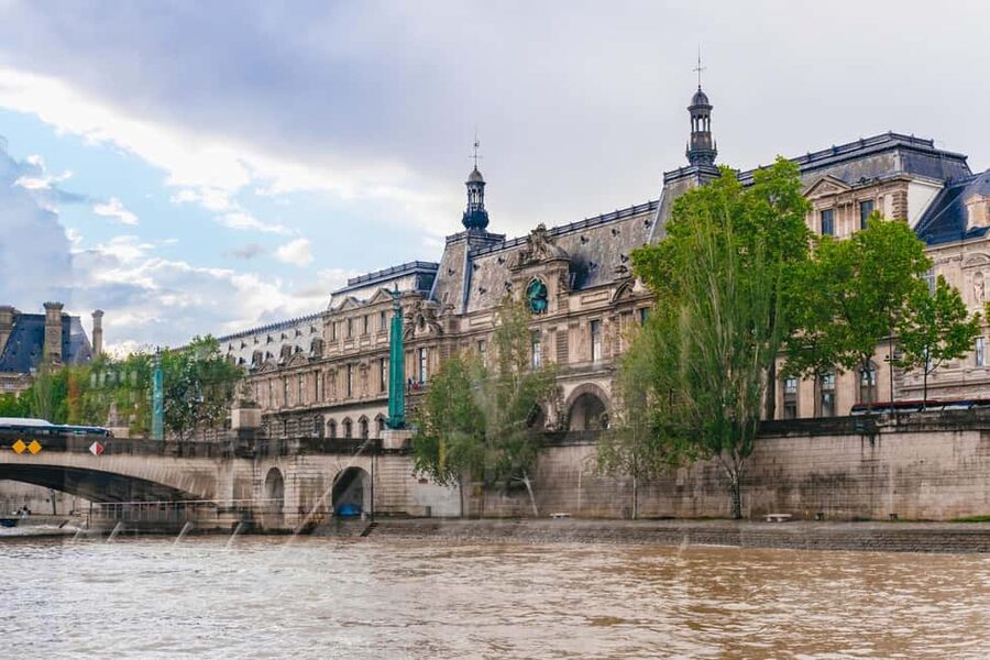 Paris: 3-Course Italian Meal Seine Cruise - Practical planning for your sailing