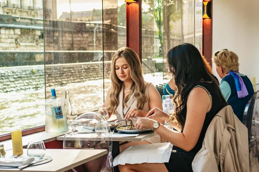 Paris: 3-Course Italian Meal Seine Cruise - How the value compares with other Paris outings