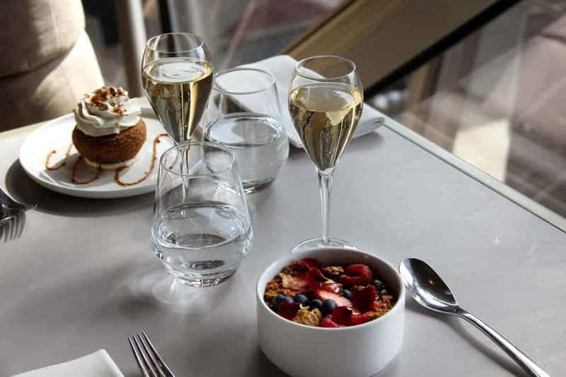 Paris: 3-Course Lunch at Eiffel Tower's Madame Brasserie - Cancellation, timing, and practical booking notes