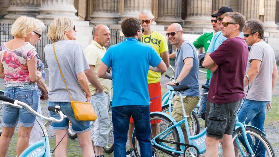 Paris 4-Hour Bike Tour: Off the Beaten Path - Le Marais, Jewish Paris, and the final hour