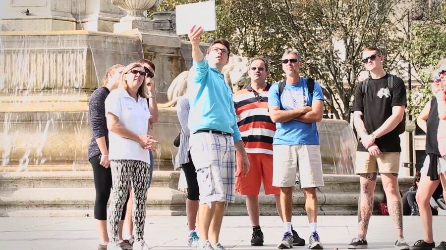 Paris 4-Hour Bike Tour: Off the Beaten Path - Meeting at Saint-Michel Fountain