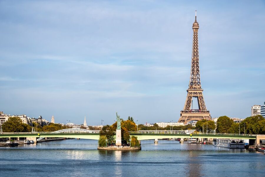 Paris: Access to the Eiffel Tower's 2nd Floor - A Short Introduction, Then Your Own Pace