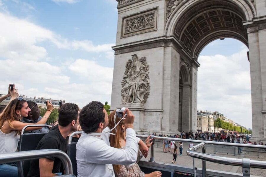 Paris: Arc de Triomphe Ticket & Big Bus Hop-on Hop-off Tour - Begin with one full Paris loop