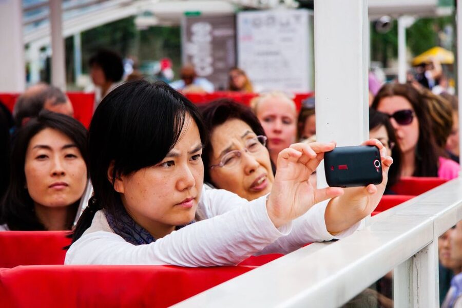 Paris: Audio-Guided Bus Tour & Seine River Cruise - Weather, seating, and the changing vehicle