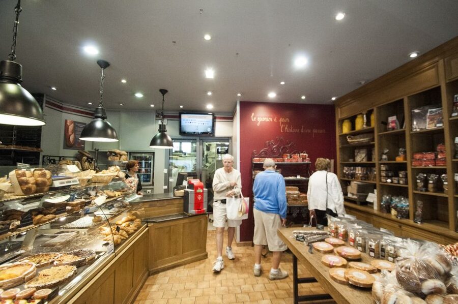 Paris Bakery Tour - Meeting the baker and seeing the working kitchen