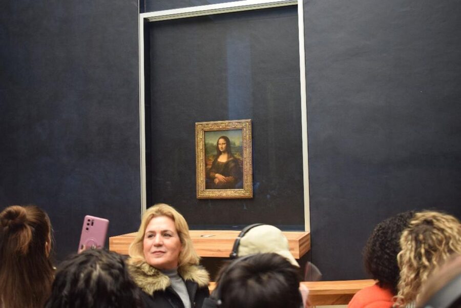 Paris: Best of the Louvre Guided Tour with Pre-booked Ticket - Meeting at Place Colette