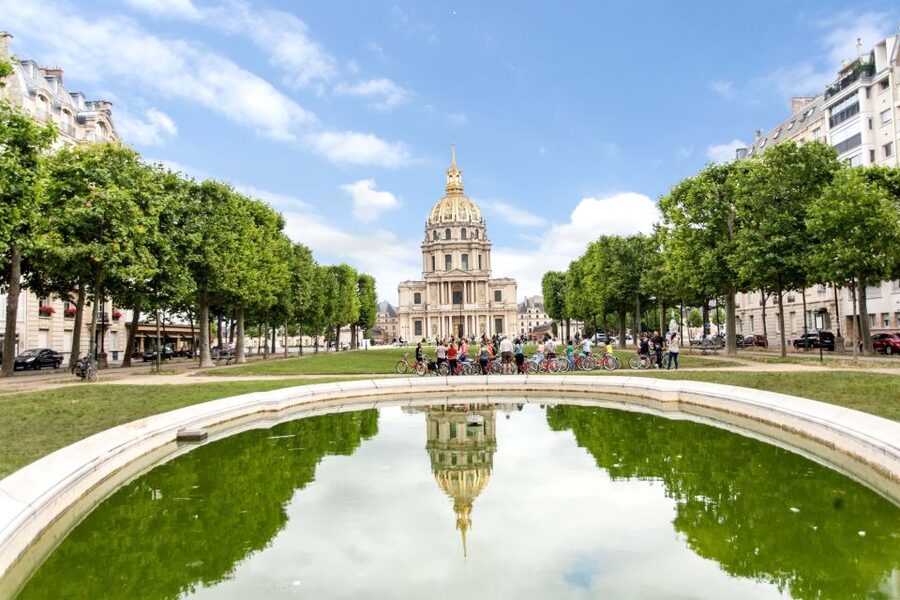 Paris Bike Tour: Eiffel Tower, Place de la Concorde & More - Guide quality, group size, and the pace of the ride