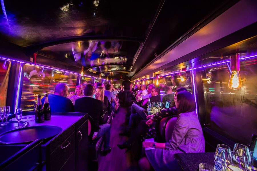 Paris: Bus Toqué Tour with 5-Course Dinner and Champagne - Paris sightseeing from a dining table