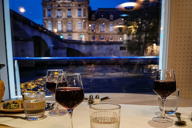 Paris Capitaine Fracasse 3 Course Seine River Dinner Cruise - The Seine route and its best views