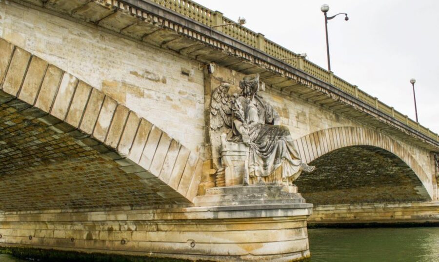 Paris: Catacombs, Audio Guide, and River Cruise Option - What the audio guide adds to the bone-lined passages