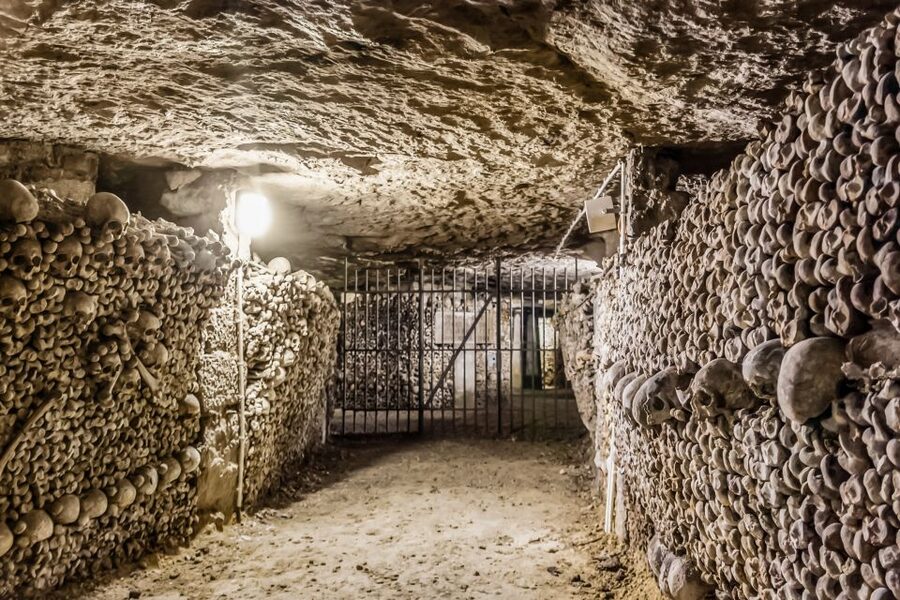 Paris: Catacombs Restricted Access Tour - Two hours underground with a real guide
