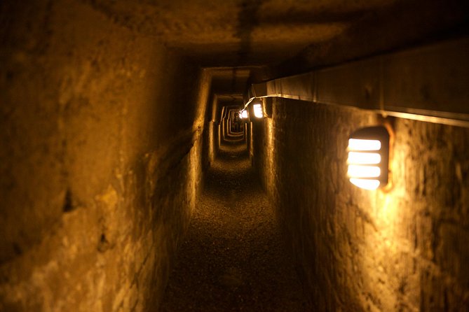 Paris Catacombs Tour - What guides such as Amber and Johnny add