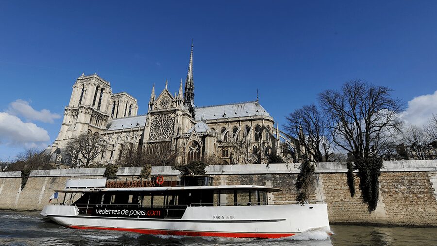 Paris: Champagne Tasting Cruise Departure from Eiffel Tower - Is $93 a fair price?