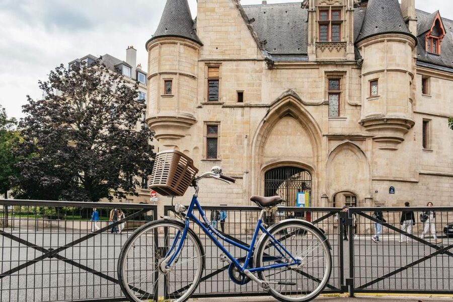 Paris: Charming Nooks and Crannies Bike Tour - Safety, bikes, and the real traffic question