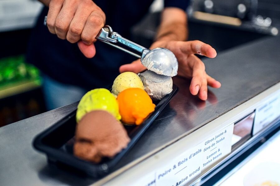 Paris: Chocolate and Pastry Tour with Tastings - Starting beneath the orange umbrella at Blanche