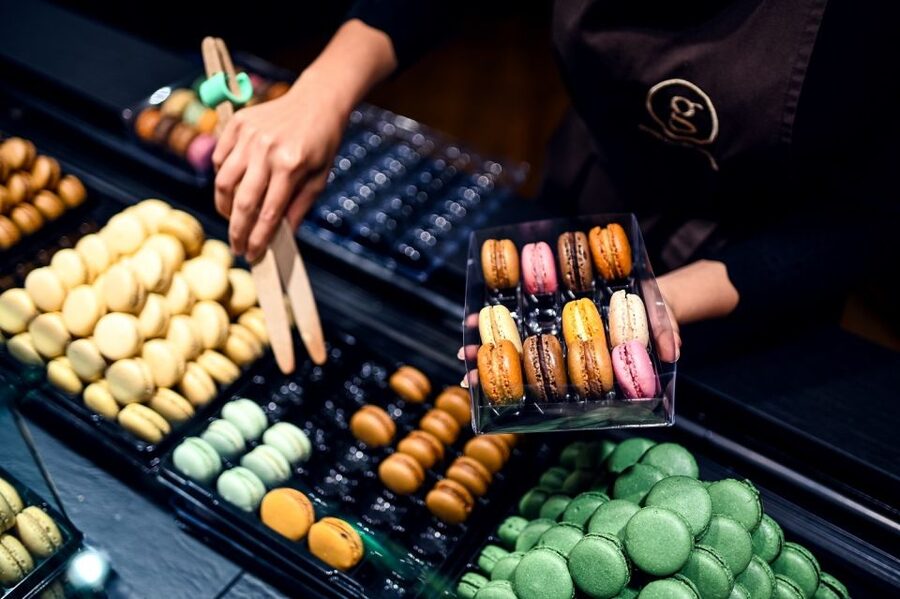 Paris: Chocolate and Pastry Tour with Tastings - The secret freshly baked dish