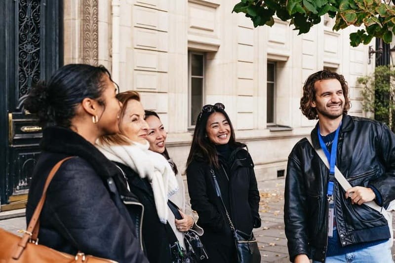 Paris: Chocolate & Patisserie Walking Tour with Tastings - How this compares with exploring on your own
