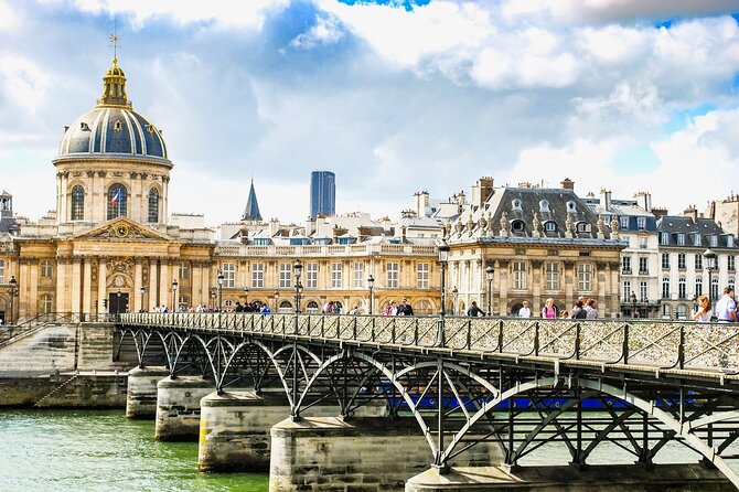 Paris City Center Free Walking Tour (Tip-Based) - The Louvre outside the galleries