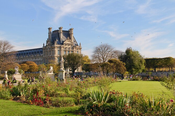 Paris City Center Free Walking Tour (Tip-Based) - Napoleon’s Carrousel arch and the Tuileries