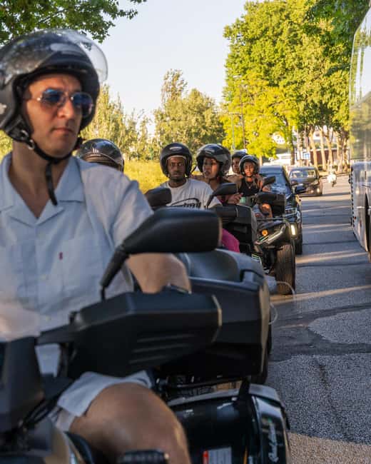 Paris: City Highlights Guided Quad Tour - Guides, languages, and the small-group feel