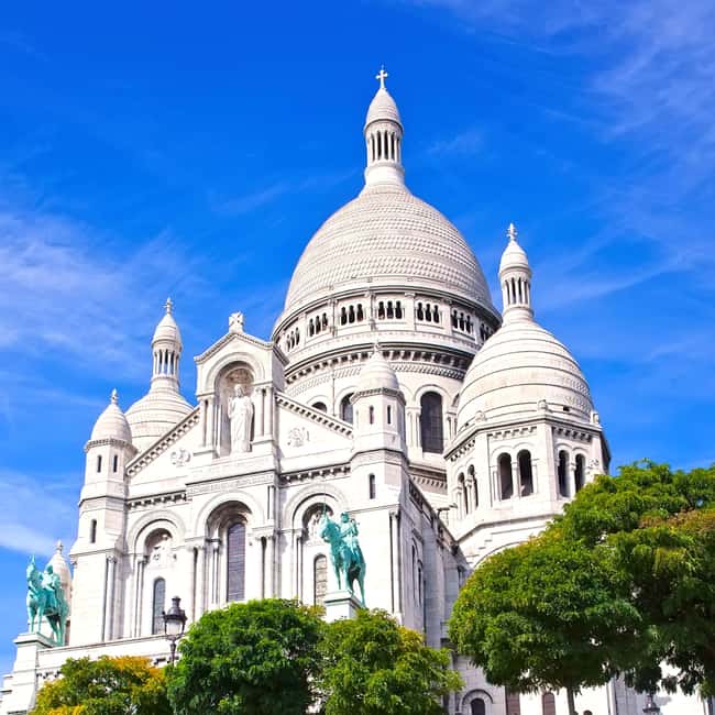 Paris: City Pass – Eiffel, Louvre & 27+ Must-See Sights - Small museums, tasting stops, and discounts