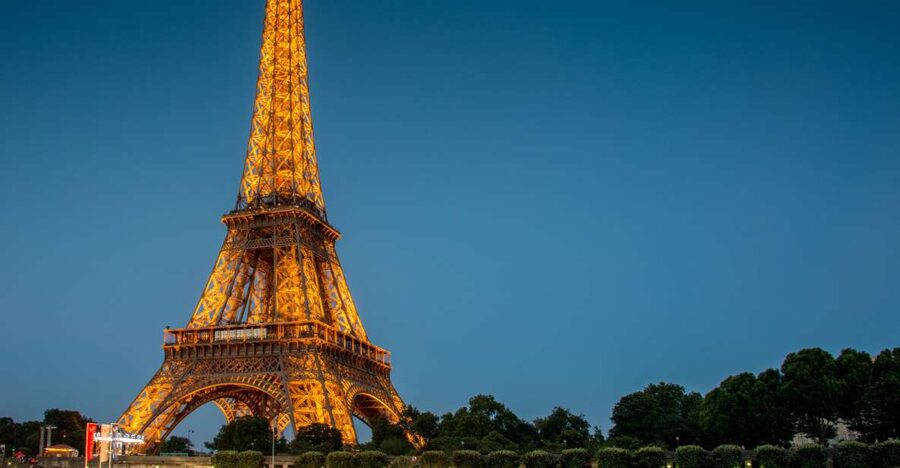 Paris: City Tour by Bus with Eiffel Tower & Optional Summit - The timing can be longer than expected