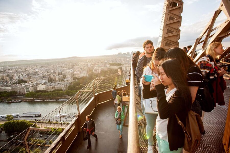 Paris: City Tour by Bus with Eiffel Tower & Optional Summit - Who will get the most from this tour