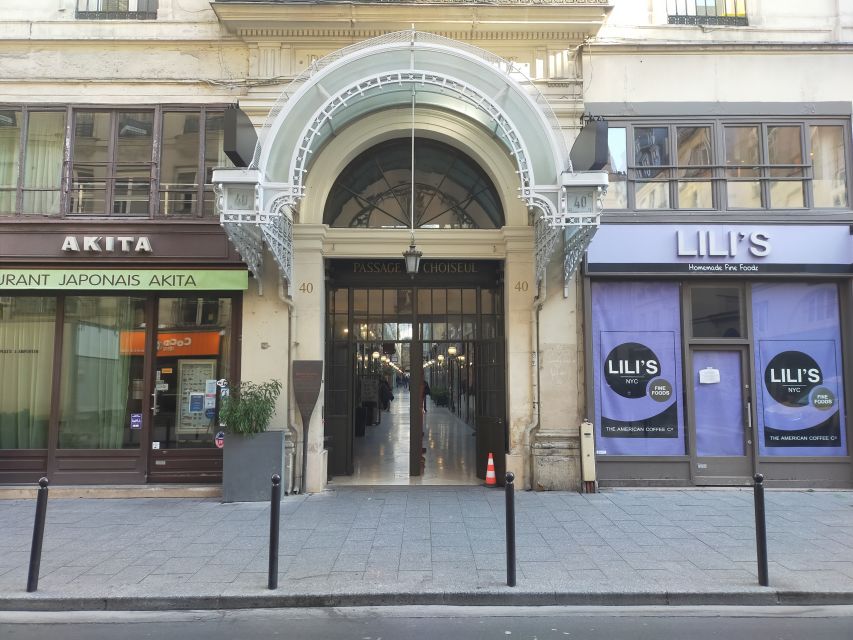 Paris: Covered Passages Walking Tour - What the guide adds