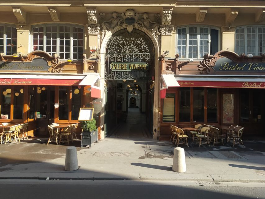 Paris: Covered Passages Walking Tour - Galerie Vivienne: the polished opening