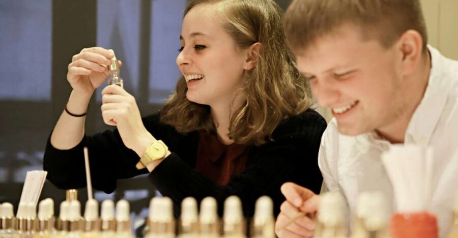 Paris: Create your Signature Scent Perfume Workshop - Picking your favorite scent for the final bottle