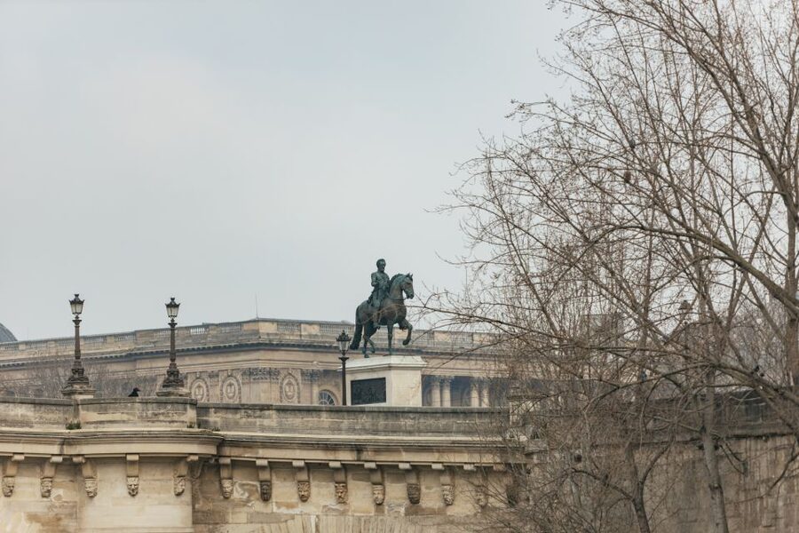 Paris: Cruise on the Saint-Martin Canal and the Seine River - Commentary, language, and group comfort