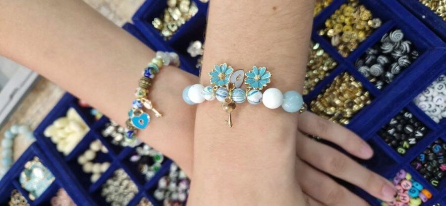 Paris: Custom Souvenir Bracelet Workshop - Price, value, and the drink question