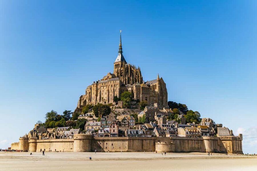 Paris: D-Day Landmarks and Mont Saint-Michel Guided Tour - Pointe du Hoc Adds Cliffs, Craters, and Military Context