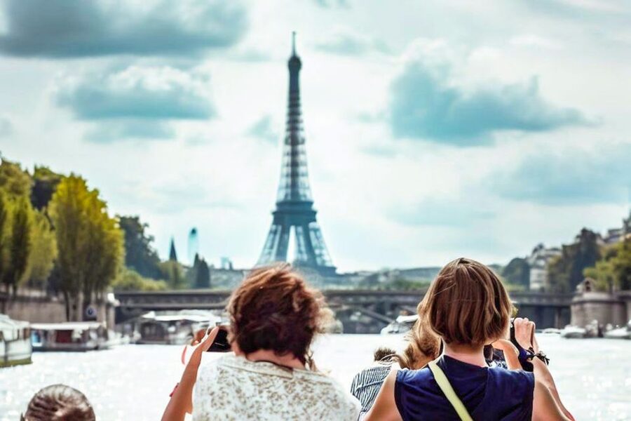 Paris: Day or Sunset Cruise with Drink, Ice Cream or Dessert - Key points to know before you book