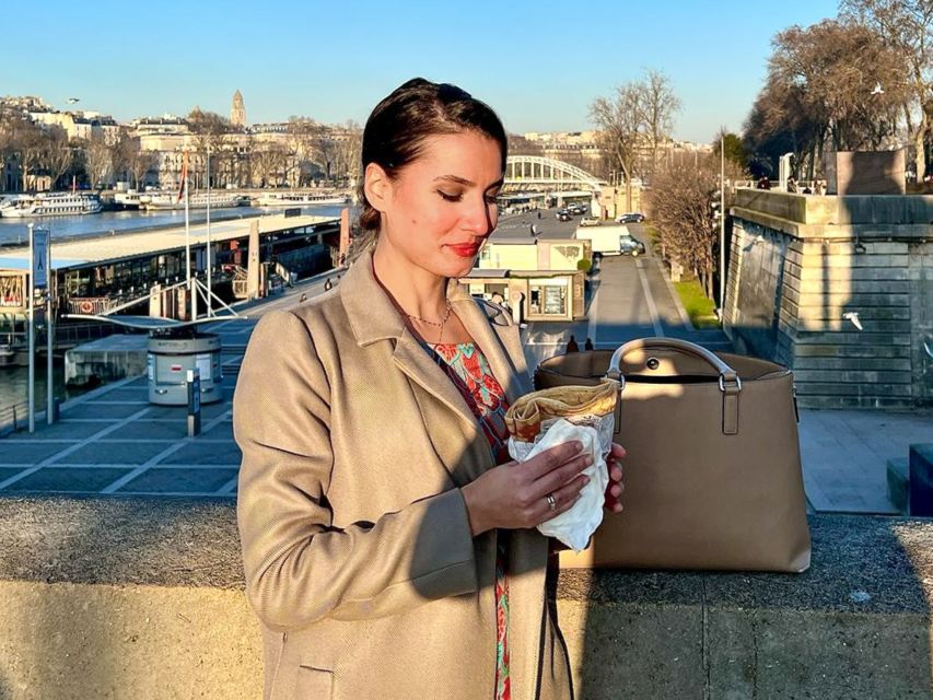 Paris: Day or Sunset Cruise with Drink, Ice Cream or Dessert - Starting beneath the Eiffel Tower at Port de la Bourdonnais