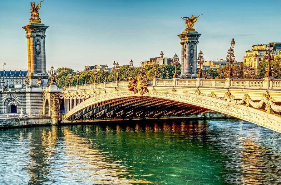 Paris: Day or Sunset Cruise with Drink, Ice Cream or Dessert - Musée d’Orsay and the Institut de France