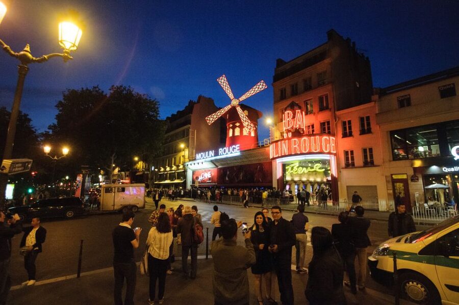 Paris: Dinner Show at the Moulin Rouge - Champagne, soft drinks, and service