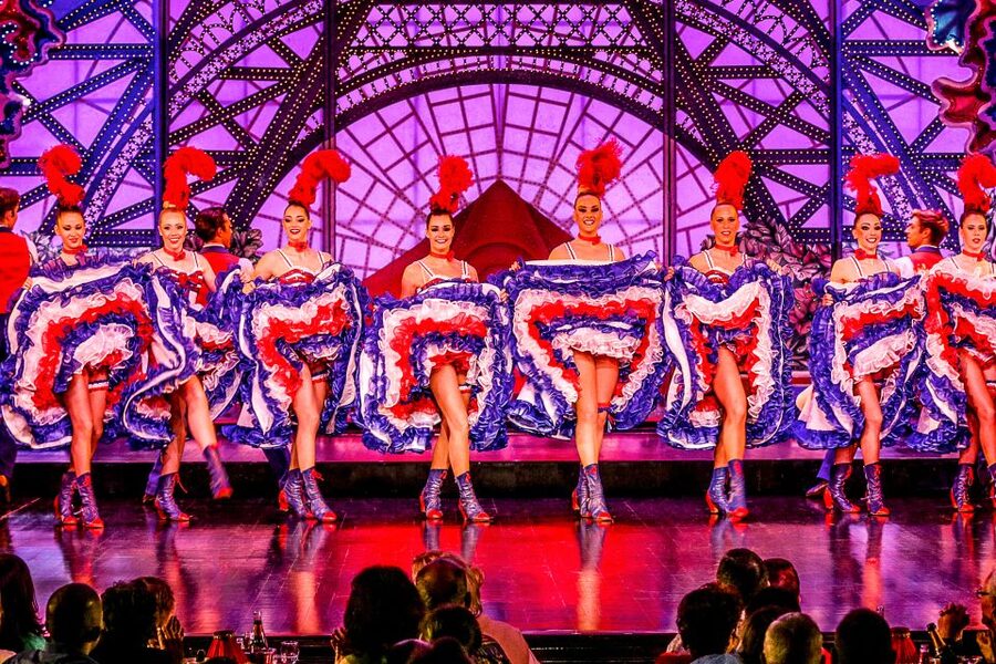 Paris: Dinner Show at the Moulin Rouge - Who will enjoy this Moulin Rouge dinner show