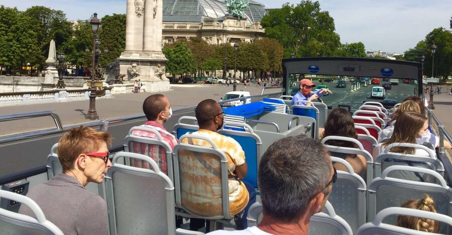 Paris: Discovery Hop-On Hop-Off and Paris by Night Tour - Opera and the department stores