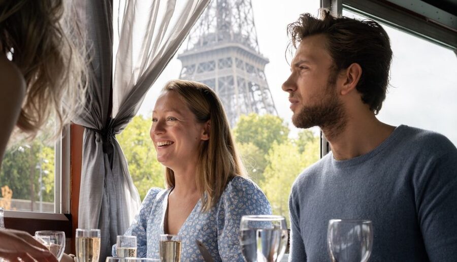 Paris: Early Evening Dinner Cruise on the River Seine - The Eiffel Tower and the changing light