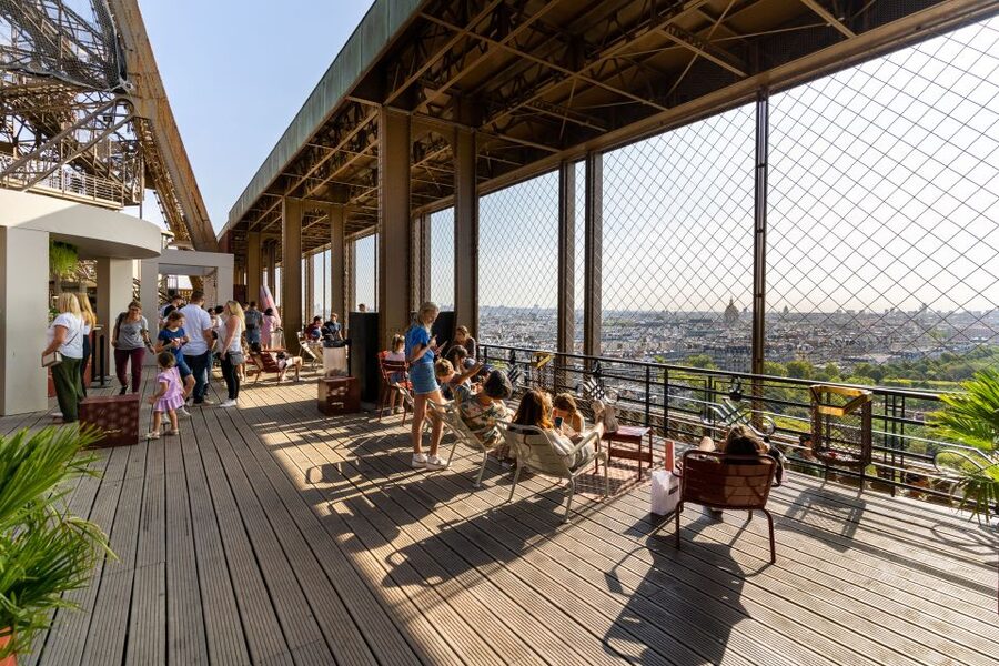 Paris: Eiffel Tower 2nd Floor or Summit Access - Should you book it?