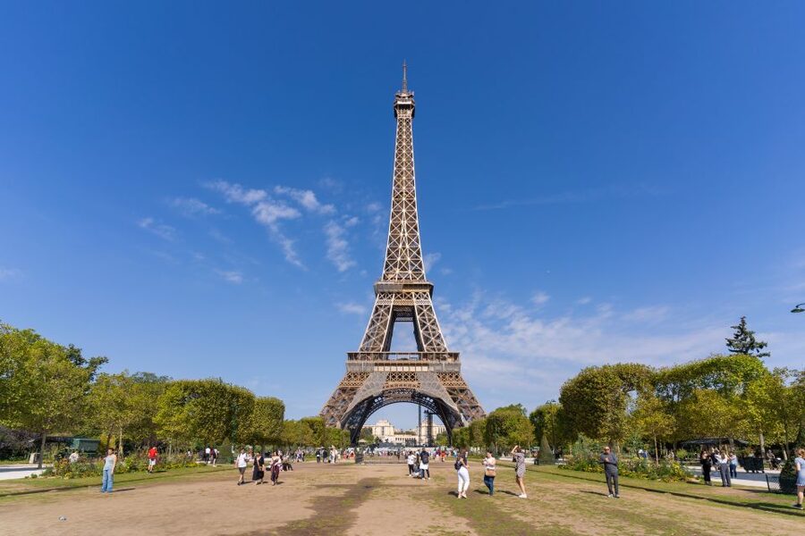Paris: Eiffel Tower 2nd Floor or Summit Access - Adding the one-hour Seine cruise