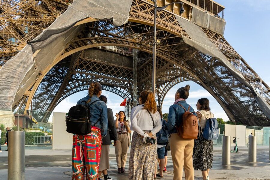 Paris: Eiffel Tower 2nd Floor or Summit Access - Who gets the most from this Eiffel Tower visit